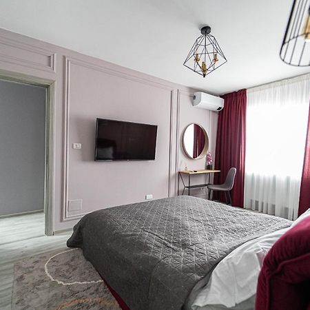 Delux Suite Bacău Eksteriør bilde