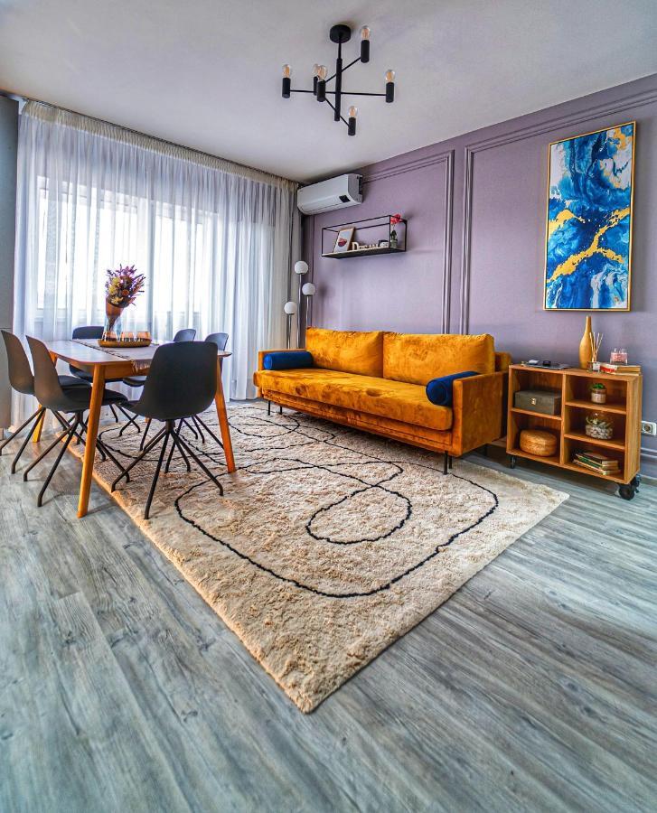 Delux Suite Bacău Eksteriør bilde