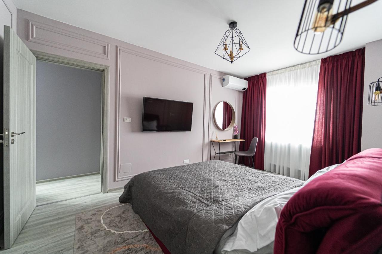 Delux Suite Bacău Eksteriør bilde