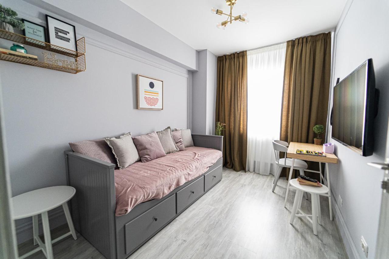 Delux Suite Bacău Eksteriør bilde